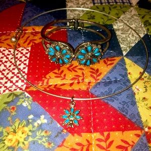 Stylish necklace and bracelet